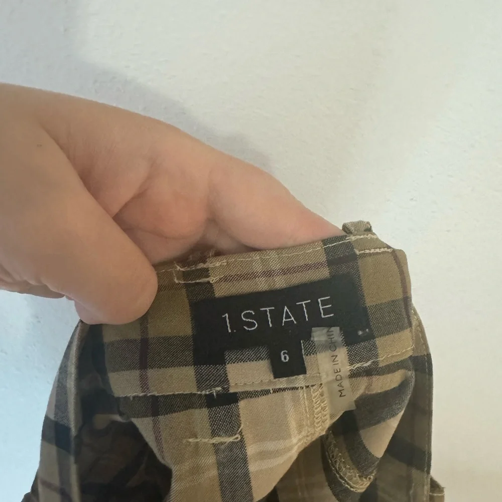 1.State plaid skirt 🛍